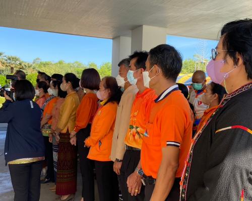 ทำบุญส่งท้ายปีเก่าต้อนรับปีใหม่