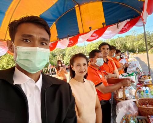 ทำบุญส่งท้ายปีเก่าต้อนรับปีใหม่